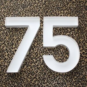 Fillable numbers 7 and 5